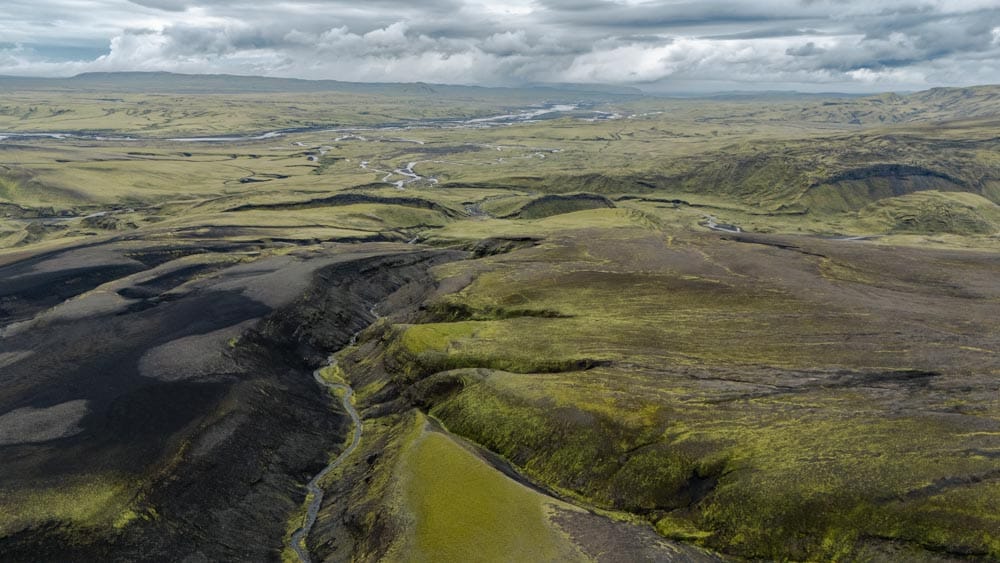 Waterfalls, F-Roads and "The Rainbow Mountains"