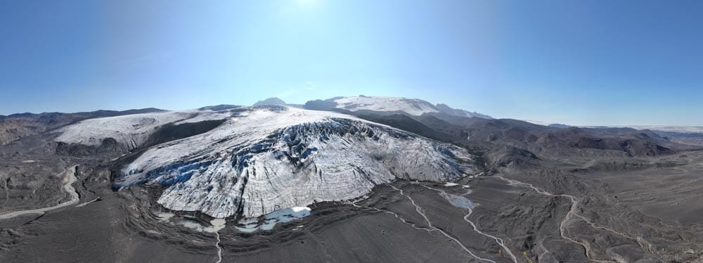 From White Dreams to 50 Shades of Grey: A Journey Around Vatnajökull